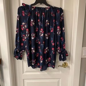 Off the shoulder top- Violet + Claire size 1x